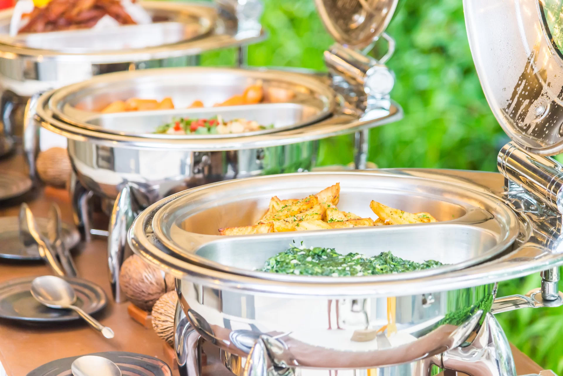 Essential Catering Tips for Large Events